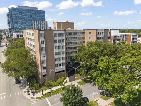 151 N Kenilworth Ave #4G, Oak Park, IL 60301