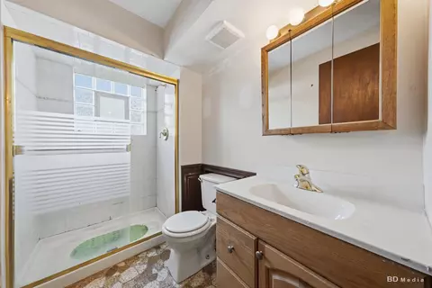 Bath - 8326 S 78th Ave, Bridgeview, IL 60455 photo 1 of 1