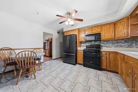 Kitchen - 8326 S 78th Ave, Bridgeview, IL 60455 photo 1 of 3