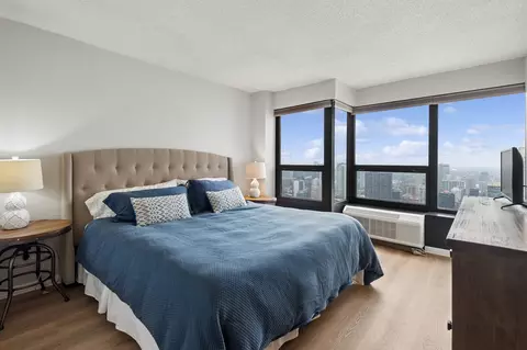 Bedroom - 30 E Huron St #5006, Chicago, IL 60611 photo 1 of 3