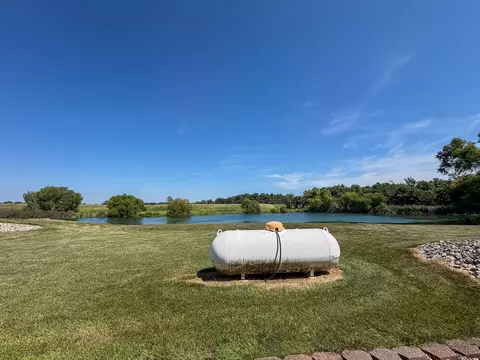View/Area - 2309 E Lakeview Dr, Casey, IL 62420 photo 4 of 8
