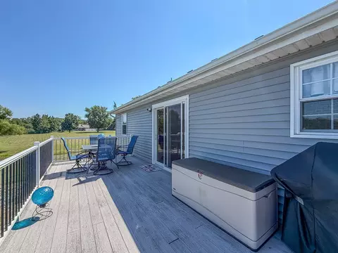 Exterior - 2309 E Lakeview Dr, Casey, IL 62420 photo 10 of 16