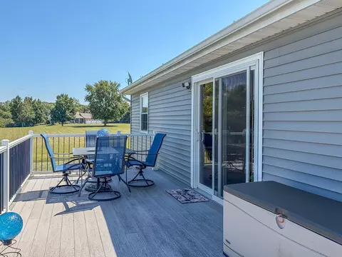 Exterior - 2309 E Lakeview Dr, Casey, IL 62420 photo 8 of 16