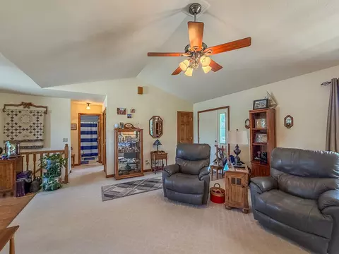Living - 2309 E Lakeview Dr, Casey, IL 62420 photo 3 of 7
