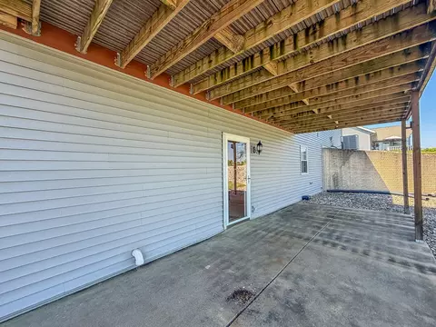 Exterior - 2309 E Lakeview Dr, Casey, IL 62420 photo 13 of 16