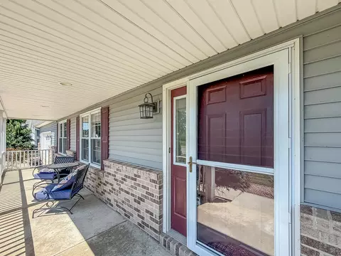 Exterior - 2309 E Lakeview Dr, Casey, IL 62420 photo 4 of 16