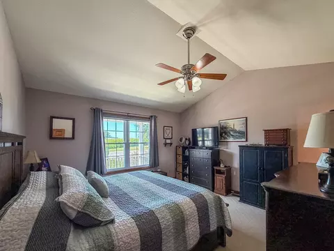 Bedroom - 2309 E Lakeview Dr, Casey, IL 62420 photo 1 of 8
