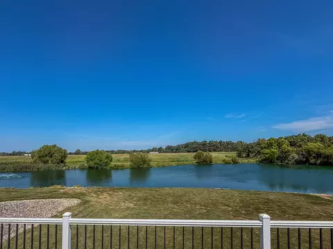 View/Area - 2309 E Lakeview Dr, Casey, IL 62420 photo 3 of 8