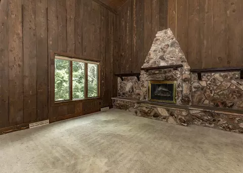 Living - 3527 12th Ave, Moline, IL 61265 photo 3 of 4