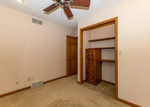 Bedroom - 3527 12th Ave, Moline, IL 61265 photo 4 of 6