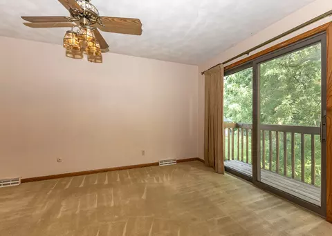Bedroom - 3527 12th Ave, Moline, IL 61265 photo 1 of 6