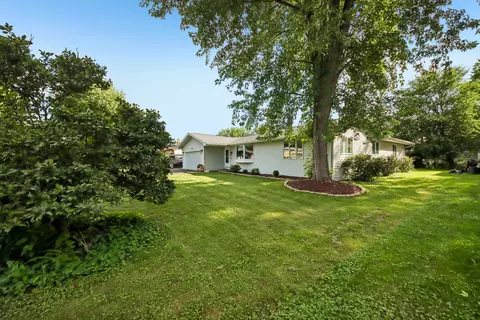 Undisclosed, Lindenhurst, IL 60046 photo 7