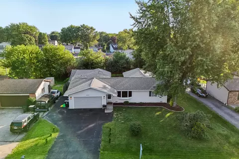Undisclosed, Lindenhurst, IL 60046 photo 6