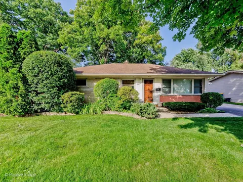 Exterior - 1025 Longaker Rd, Northbrook, IL 60062 photo 2 of 6