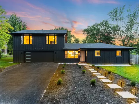 8122 Fairmount Ave, Downers Grove, IL 60516