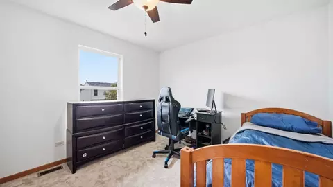 Bedroom - 7505 Kenicott Ln, Plainfield, IL 60586 photo 4 of 4