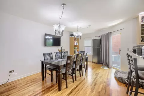 Dining - 1127 E Prairie Ave, Des Plaines, IL 60016 photo 2 of 2
