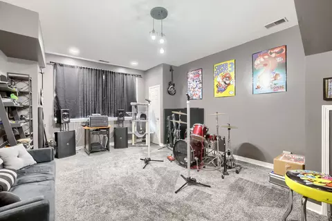 Other - 1127 E Prairie Ave, Des Plaines, IL 60016 photo 2 of 9