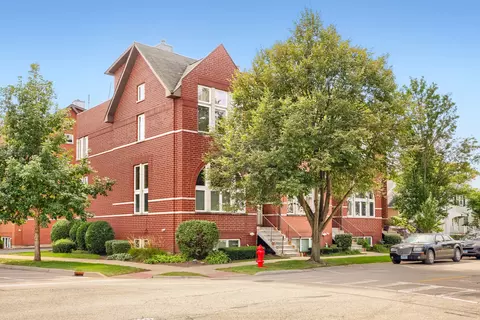 Exterior - 1127 E Prairie Ave, Des Plaines, IL 60016 photo 3 of 6