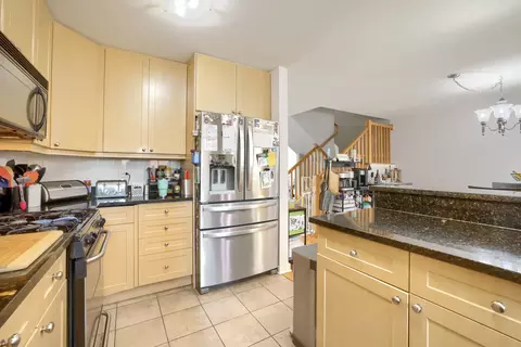 Kitchen - 1127 E Prairie Ave, Des Plaines, IL 60016 photo 3 of 3