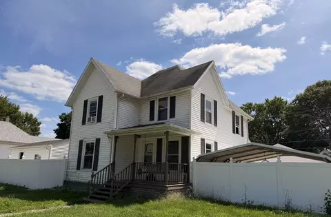 504 E Timber St, Pontiac, IL 61764