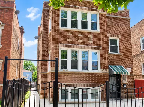 4141 W Barry Ave, Chicago, IL 60641
