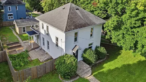 Exterior - 200 E North St, Walnut, IL 61376 photo 6 of 8