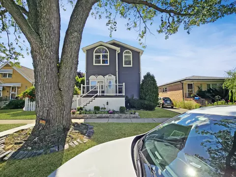 2316 N 76th Ct, Elmwood Park, IL 60707