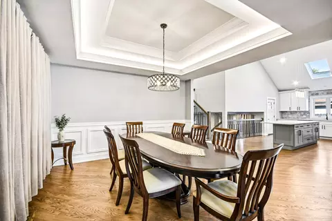 Dining - 8200 S Normandy Ave, Burbank, IL 60459 photo 3 of 5