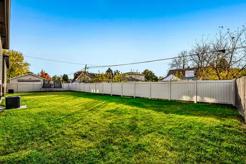 Exterior - 8200 S Normandy Ave, Burbank, IL 60459 photo 2 of 5
