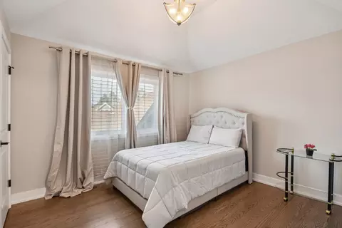 Bedroom - 8200 S Normandy Ave, Burbank, IL 60459 photo 6 of 7