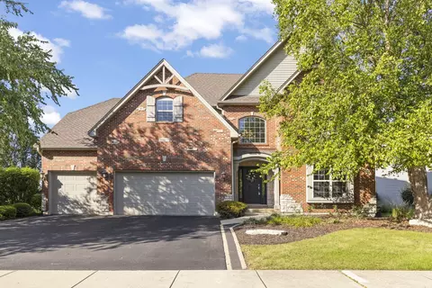 Exterior - 26612 Lindengate Cir, Plainfield, IL 60585 photo 2 of 11