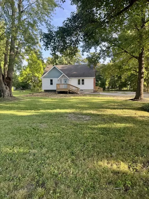 Exterior - 205 W Main St, Ewing, IL 62836 photo 2 of 6