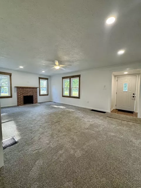 Living - 205 W Main St, Ewing, IL 62836 photo 2 of 4