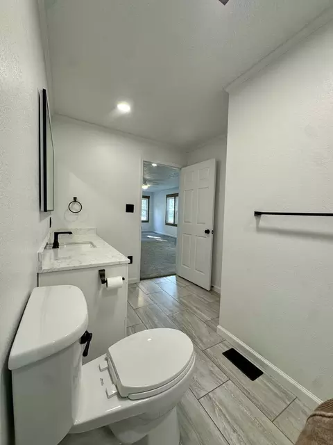 Bath - 205 W Main St, Ewing, IL 62836 photo 2 of 2