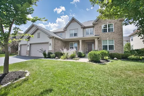 19 N Empress Dr, Hawthorn Woods, IL 60047