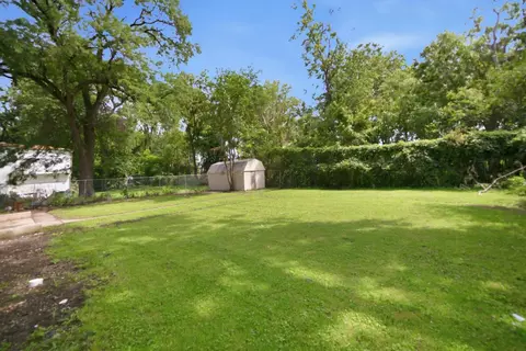 Exterior - 15811 S Whipple Ave, Markham, IL 60428 photo 7 of 7