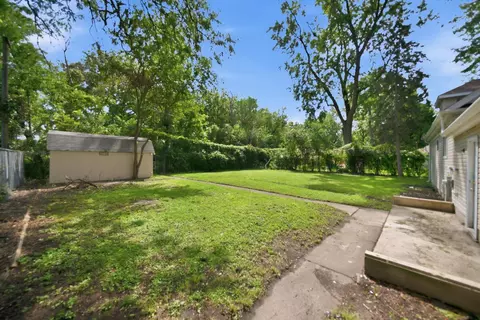 Exterior - 15811 S Whipple Ave, Markham, IL 60428 photo 5 of 7