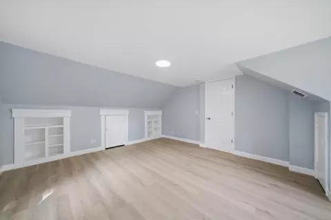 Bedroom - 15811 S Whipple Ave, Markham, IL 60428 photo 8 of 11