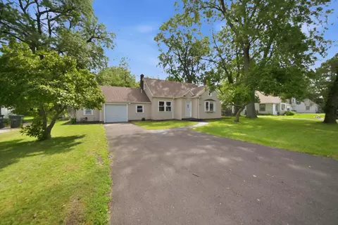 Exterior - 15811 S Whipple Ave, Markham, IL 60428 photo 2 of 7