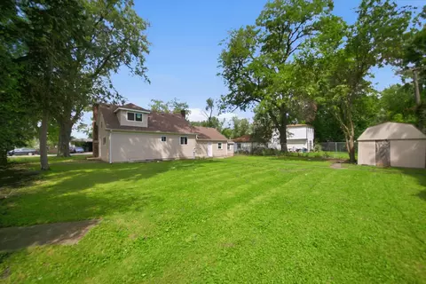 Exterior - 15811 S Whipple Ave, Markham, IL 60428 photo 6 of 7