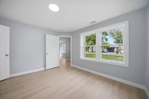 Bedroom - 15811 S Whipple Ave, Markham, IL 60428 photo 1 of 11