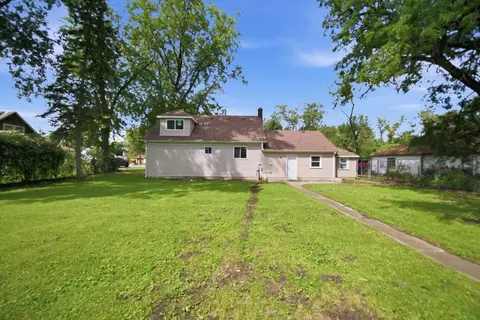 Exterior - 15811 S Whipple Ave, Markham, IL 60428 photo 4 of 7