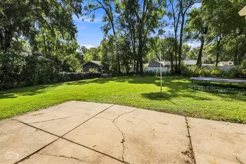 Exterior - 4515 Willow Ln, Mchenry, IL 60050 photo 4 of 6