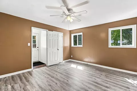 Bedroom - 4515 Willow Ln, Mchenry, IL 60050 photo 6 of 6