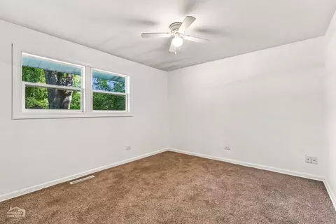 Bedroom - 4515 Willow Ln, Mchenry, IL 60050 photo 1 of 6