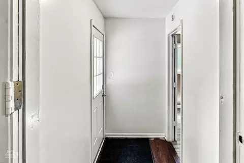 Entry Way - 4515 Willow Ln, Mchenry, IL 60050 photo 1 of 1