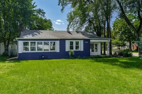303 Liberty Blvd, Machesney Park, IL 61115