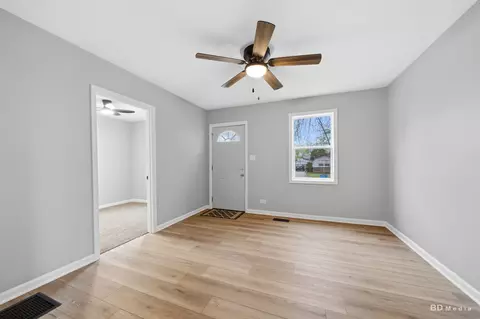 Living - 3300 Butler Ave, Steger, IL 60475 photo 2 of 2