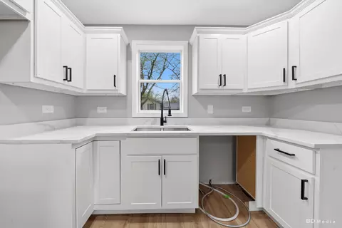 Kitchen - 3300 Butler Ave, Steger, IL 60475 photo 1 of 2